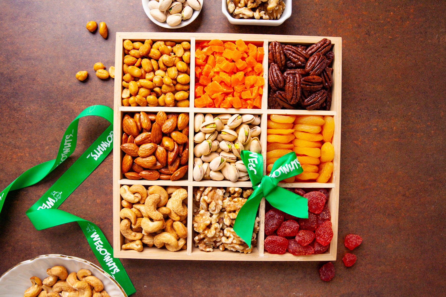 Holiday Mixed Nuts & Fruit Square Gift Tray