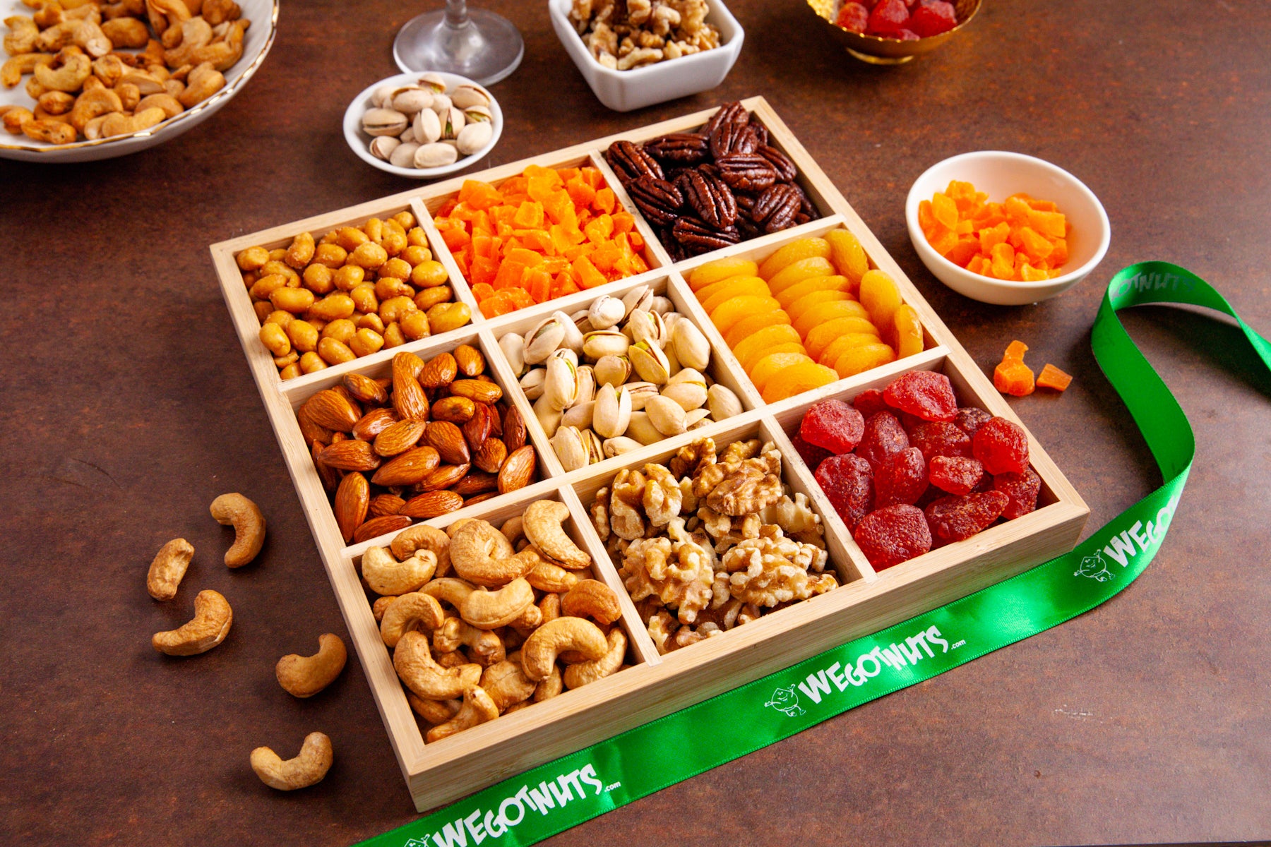 Holiday Mixed Nuts & Fruit Square Gift Tray
